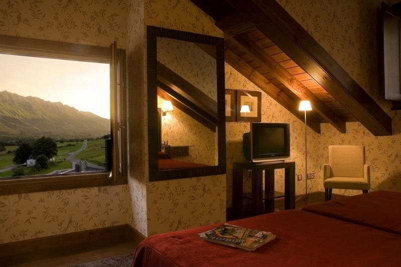 Hotel Balcon De La Cuesta Andrín エクステリア 写真