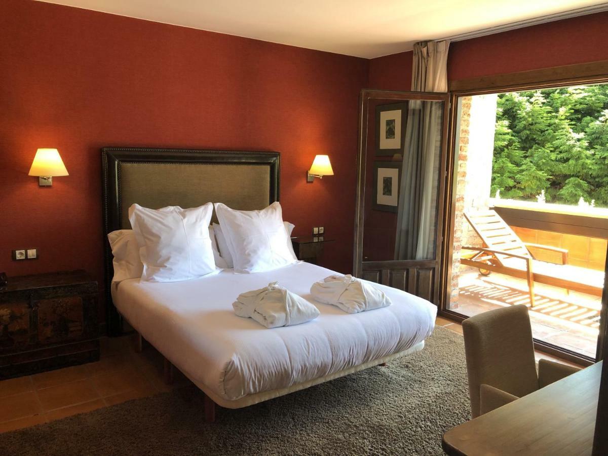 Hotel Balcon De La Cuesta Andrín エクステリア 写真